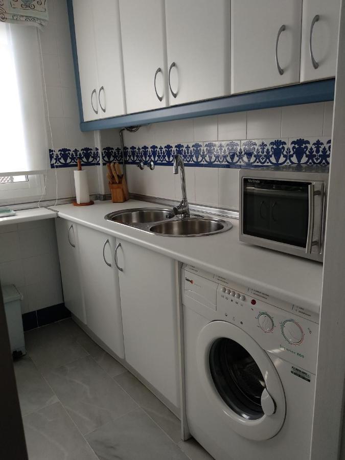 Apartamento vacacional máximo 4 personas Novo Sancti Petri Esterno foto
