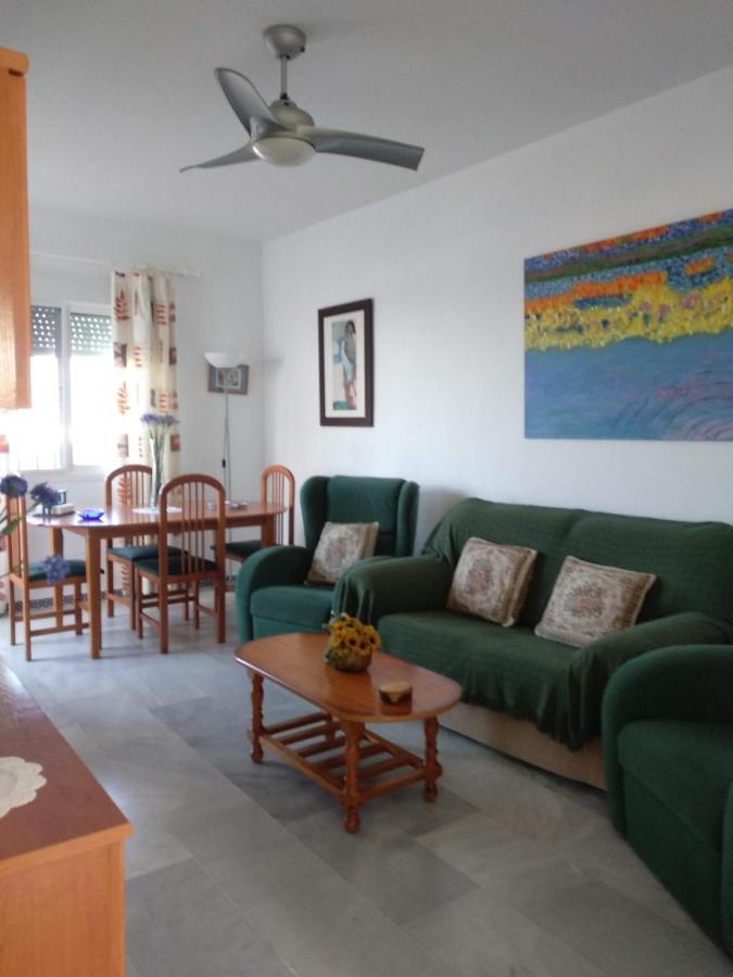 Apartamento vacacional máximo 4 personas Novo Sancti Petri Esterno foto